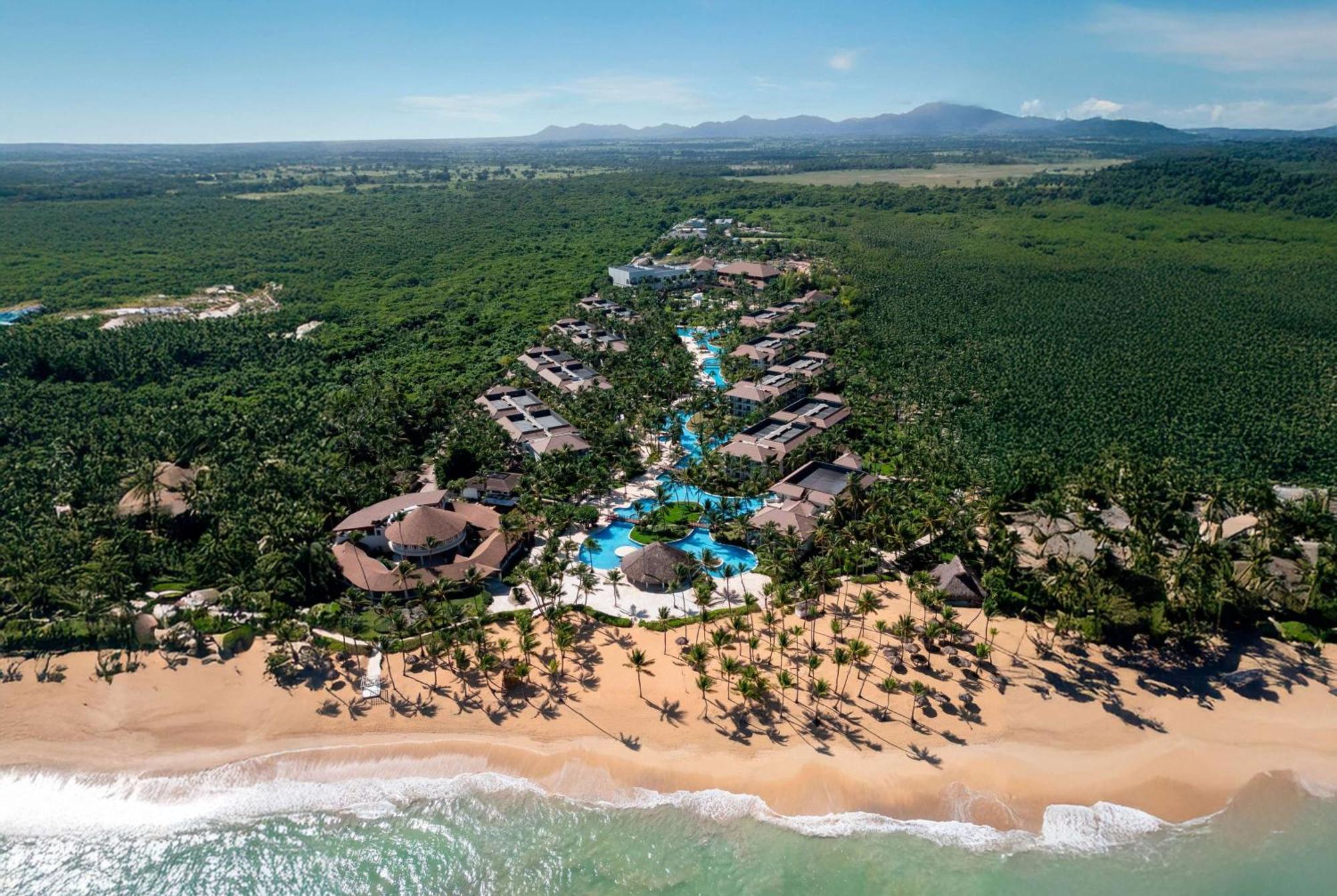 Wyndham Alltra Punta Cana All Inclusive Resort Exteriör bild Hard Rock Hotel & Casino Punta Cana