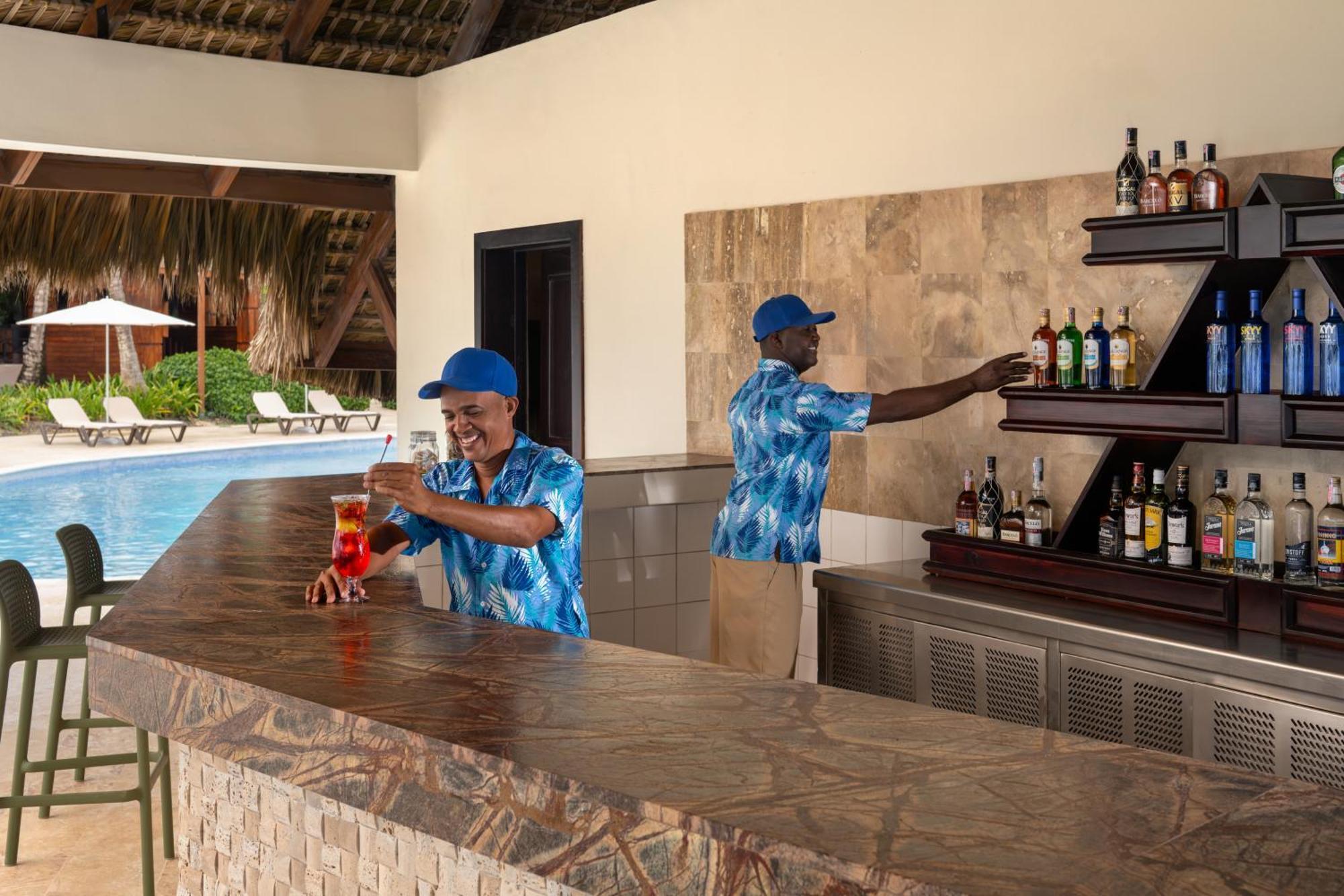 Wyndham Alltra Punta Cana All Inclusive Resort Exteriör bild